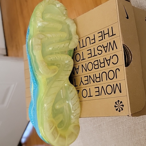 Air vapormax 2023 - Picture 2 of 4